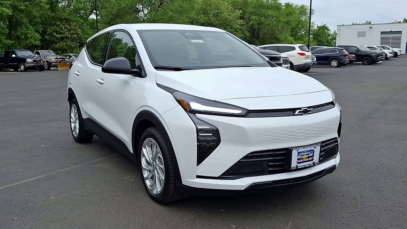 New 2027 Chevrolet Bolt LT w/ Comfort Package FWD image 5
