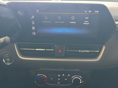 Used 2025 Chevrolet TrailBlazer LT FWD image 38