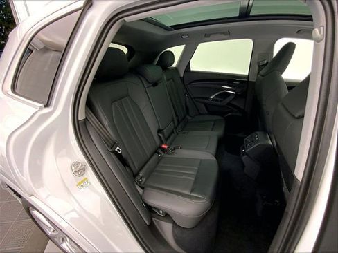 Used 2025 Audi Q5 Premium Plus w/ Premium Plus AWD/4WD image 22