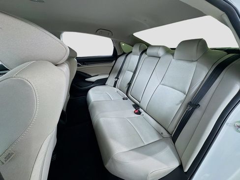 Used 2020 Honda Accord LX image 9