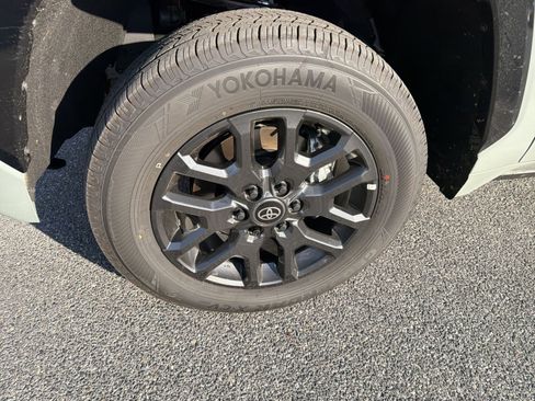 New 2026 Toyota Tundra Platinum image 12