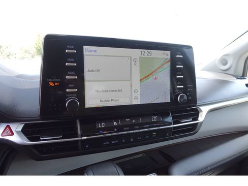 Certified 2024 Toyota Sienna XLE w/ XLE Plus Package FWD image 18