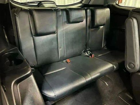 Used 2018 Toyota Highlander SE image 35