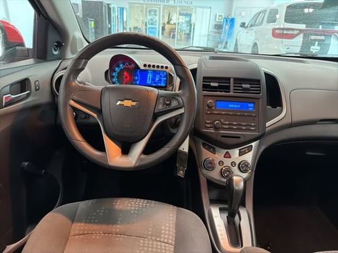 Used 2014 Chevrolet Sonic LS FWD image 21