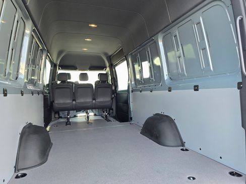 New 2026 Mercedes-Benz Sprinter 2500 image 17