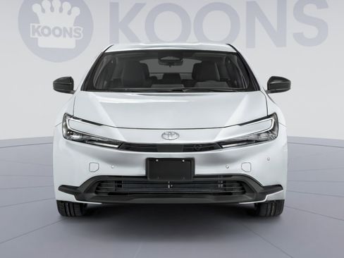 New 2026 Toyota Prius LE FWD image 5