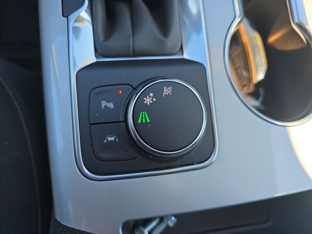 Used 2024 Chevrolet Blazer LT w/ Convenience Package FWD image 22