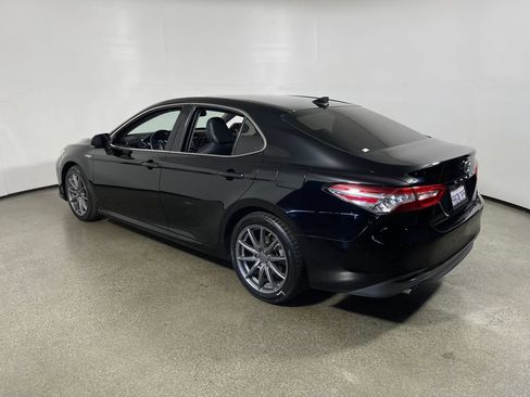 Certified 2019 Toyota Camry XLE w/ Driver Assist Package FWD image 5