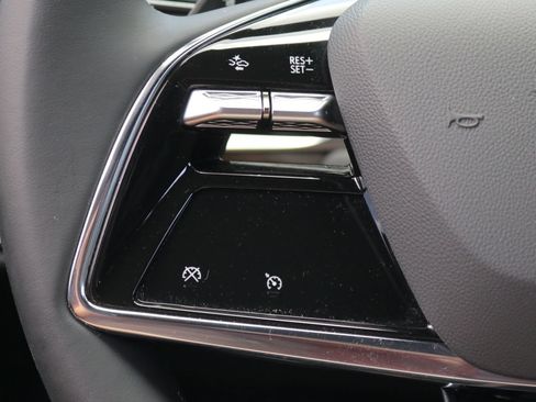 Certified 2024 Cadillac Lyriq Tech RWD image 20