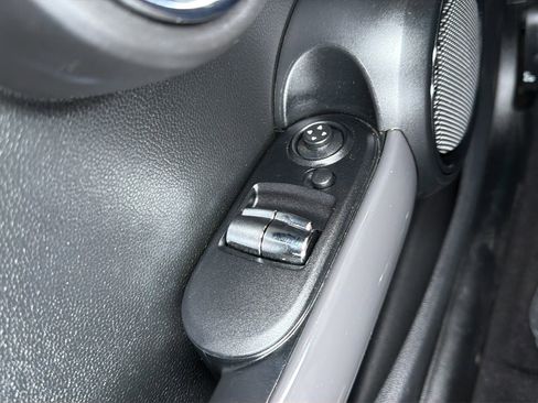 Used 2015 MINI Cooper 2-Door Hardtop FWD image 19