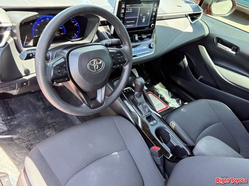 Certified 2021 Toyota Corolla LE w/ Carpet Mat Package (TMS) FWD image 19