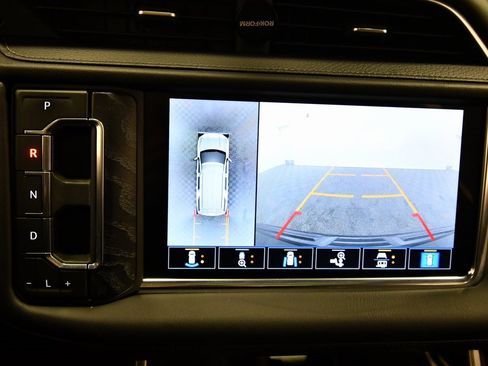 Used 2021 GMC Yukon Denali w/ Denali Premium Package image 26