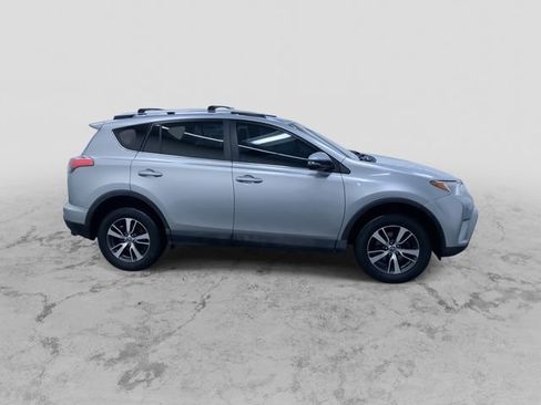 Used 2016 Toyota RAV4 XLE image 2