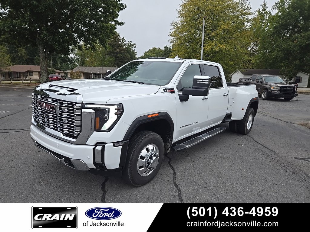 Used 2025 GMC Sierra 3500 Denali w/ Denali Reserve Package AWD/4WD image 1