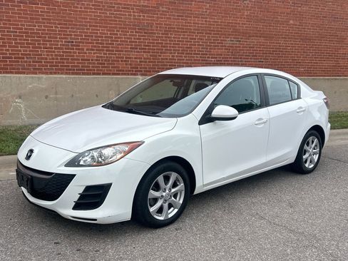 Used 2010 MAZDA MAZDA3 i Touring FWD image 1