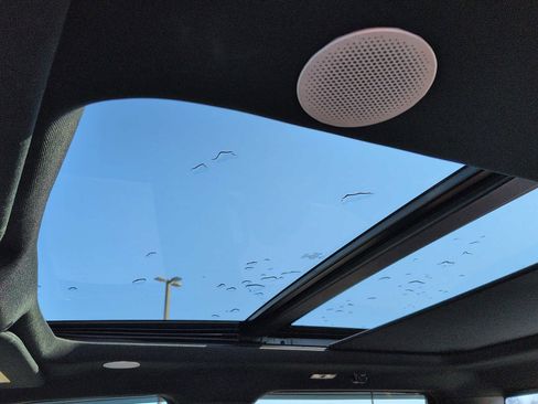 Used 2023 Ford F150 Platinum image 14