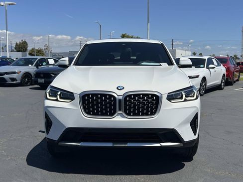Used 2023 BMW X4 xDrive30i w/ Convenience Package AWD/4WD image 4