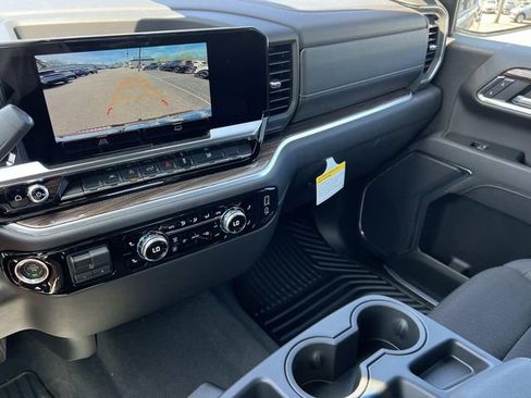 New 2026 GMC Sierra 1500 Elevation image 29