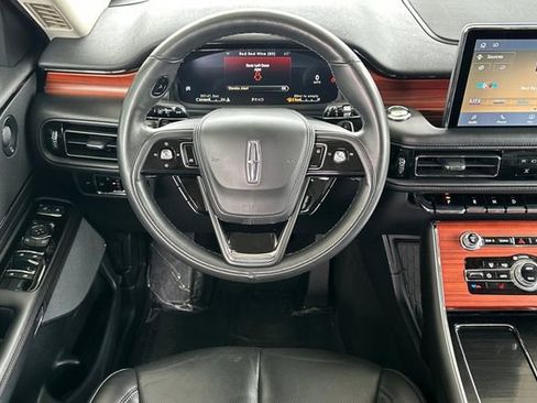 Used 2024 Lincoln Aviator Reserve RWD image 17
