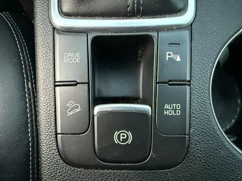 Used 2020 Kia Sportage EX w/ EX Technology Package FWD image 21