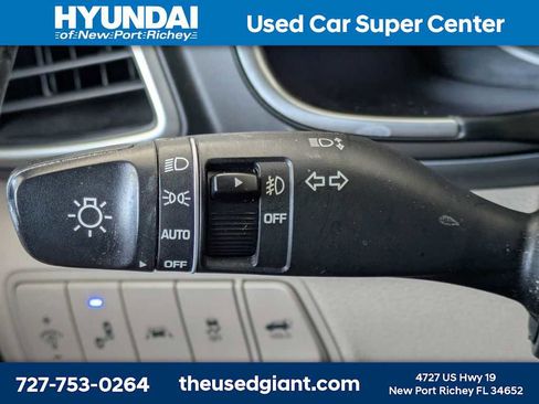 Certified 2021 Hyundai Tucson Limited w/ Cargo Package FWD image 32