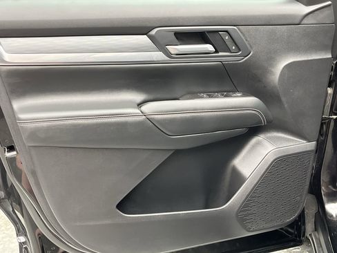 Certified 2025 GMC Terrain Elevation AWD/4WD image 7