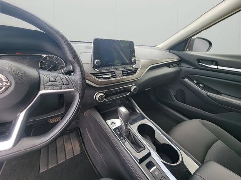 Used 2023 Nissan Altima 2.5 SV AWD/4WD image 17