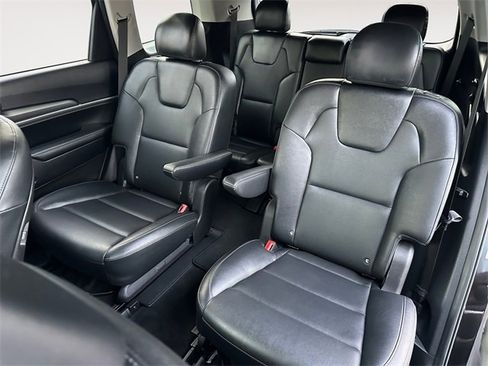 Used 2022 Kia Telluride S image 13
