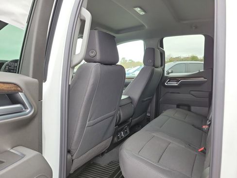 New 2026 GMC Sierra 1500 Elevation image 13