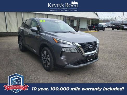 Used 2023 Nissan Rogue SV AWD/4WD image 5