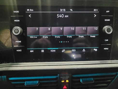 Used 2021 Volkswagen Jetta SEL FWD image 25