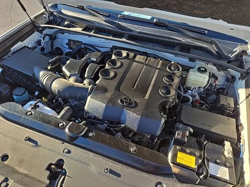 Used 2022 Toyota 4Runner SR5 image 38