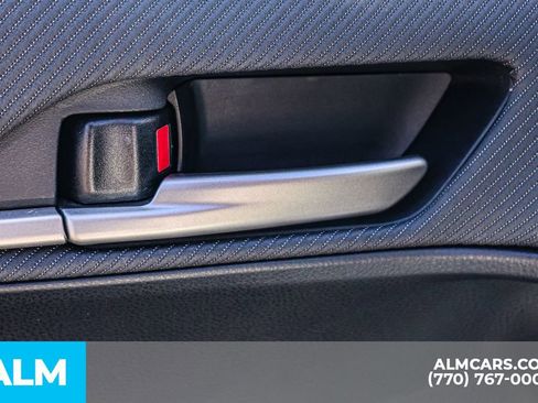 Used 2025 Toyota Camry SE image 49