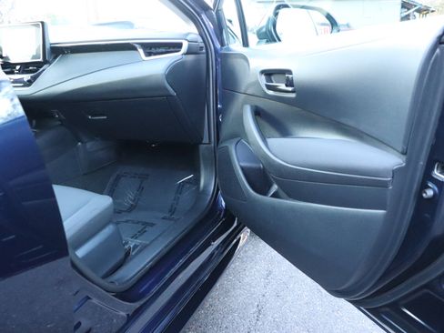 Used 2024 Toyota Corolla LE image 15