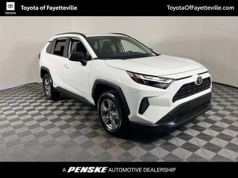 Certified 2025 Toyota RAV4 LE AWD/4WD image 15
