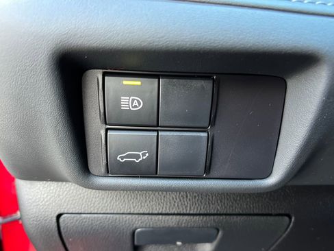 Used 2022 Toyota Highlander XLE image 29