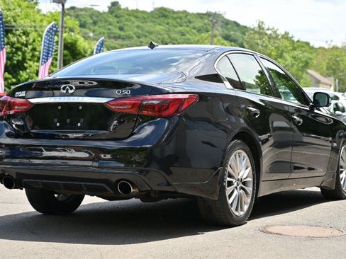 Used 2018 INFINITI Q50 Luxe w/ Essential Package (3.0T Luxe) AWD/4WD image 6