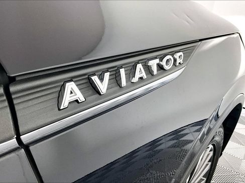 Used 2021 Lincoln Aviator Reserve w/ Equipment Group 201A RWD image 14