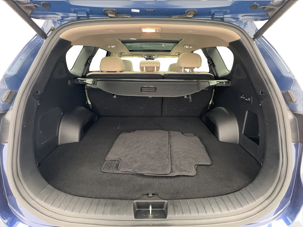 Used 2023 Hyundai Santa Fe Limited FWD image 19