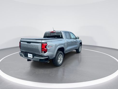 Used 2023 Chevrolet Colorado LT w/ LT Convenience Package II AWD/4WD image 9