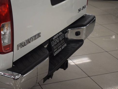 Used 2013 Nissan Frontier SV image 64
