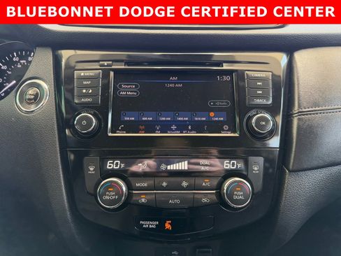 Used 2019 Nissan Rogue SL AWD/4WD image 15