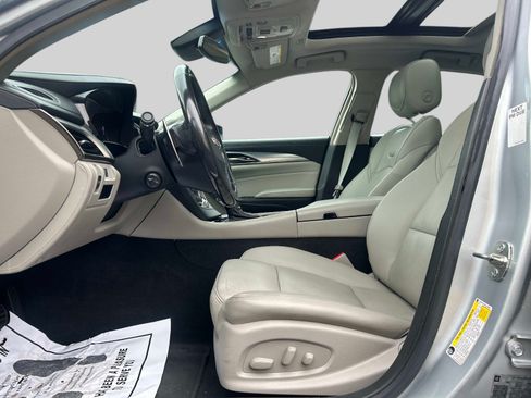 Used 2019 Cadillac CTS Luxury RWD image 16