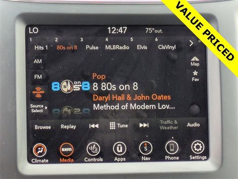 Used 2023 Jeep Cherokee Altitude Lux image 23