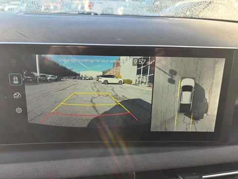 Used 2025 Hyundai Santa Cruz Limited image 21