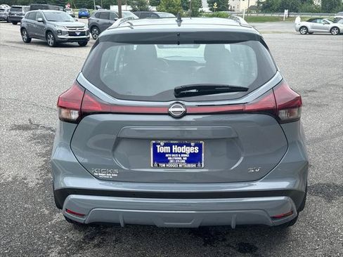Used 2024 Nissan Kicks SV FWD image 7