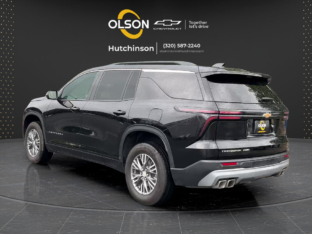 Certified 2026 Chevrolet Traverse LT w/ Driver Confidence Package AWD/4WD image 3