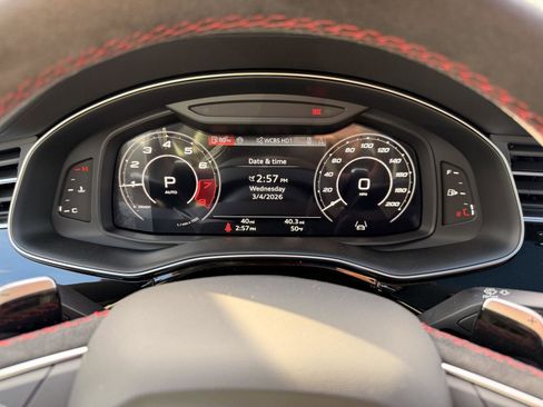 New 2025 Audi RS Q8 performance image 20