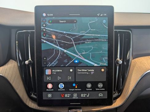 Used 2026 Volvo XC60 B5 Core w/ Climate Package image 19