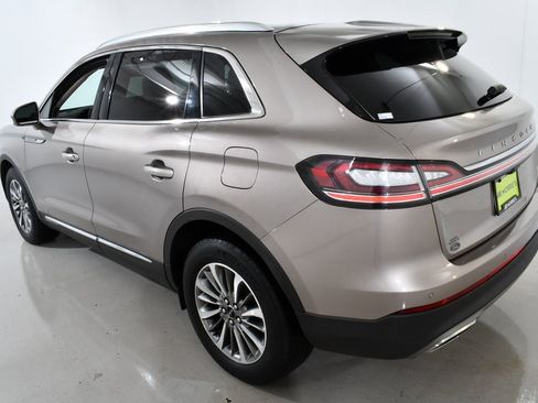 Used 2021 Lincoln Nautilus Reserve image 15